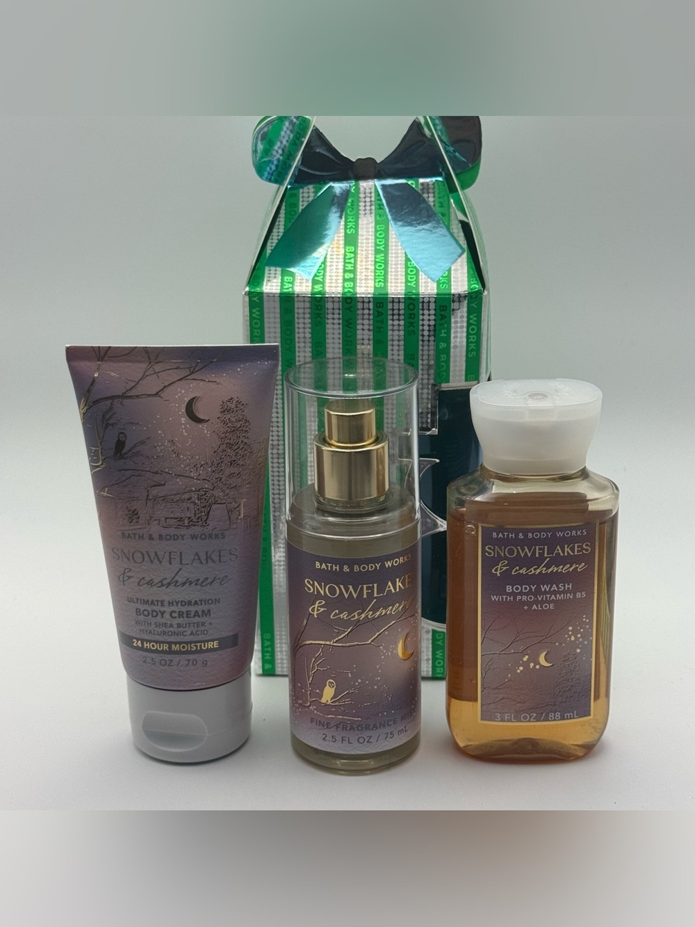 Bath & Body Works Snowflakes & Cashmere 3 Pc Mini Gift Set